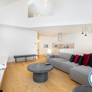 Whome | Ls48 Prime Location Luxury Duplex